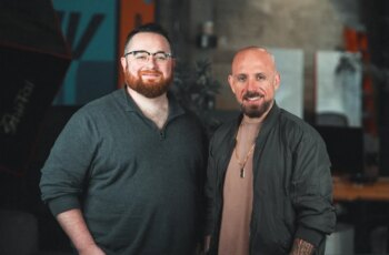 Tiny startup Arcee AI built a 400B-parameter open source LLM from scratch to best Meta’s Llama