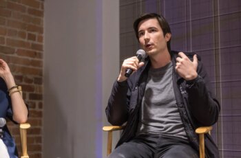 Robinhood’s startup fund stumbles in NYSE debut